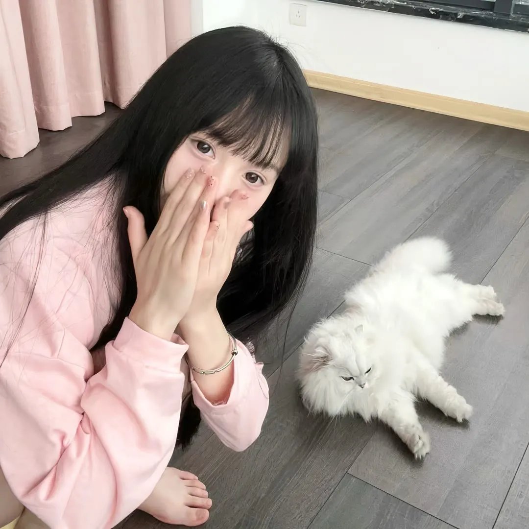 伏狮艶后